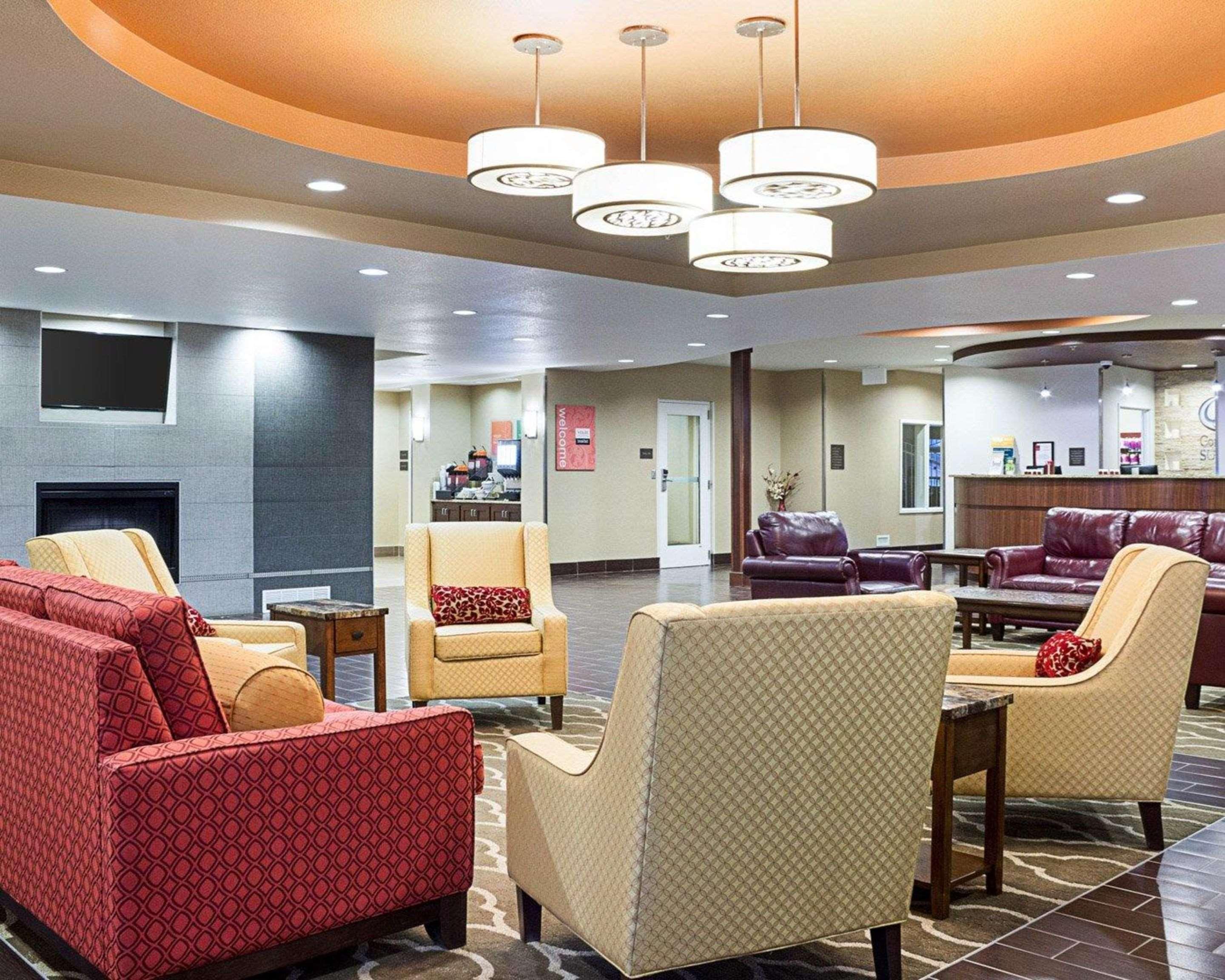 Comfort Suites Minot Esterno foto