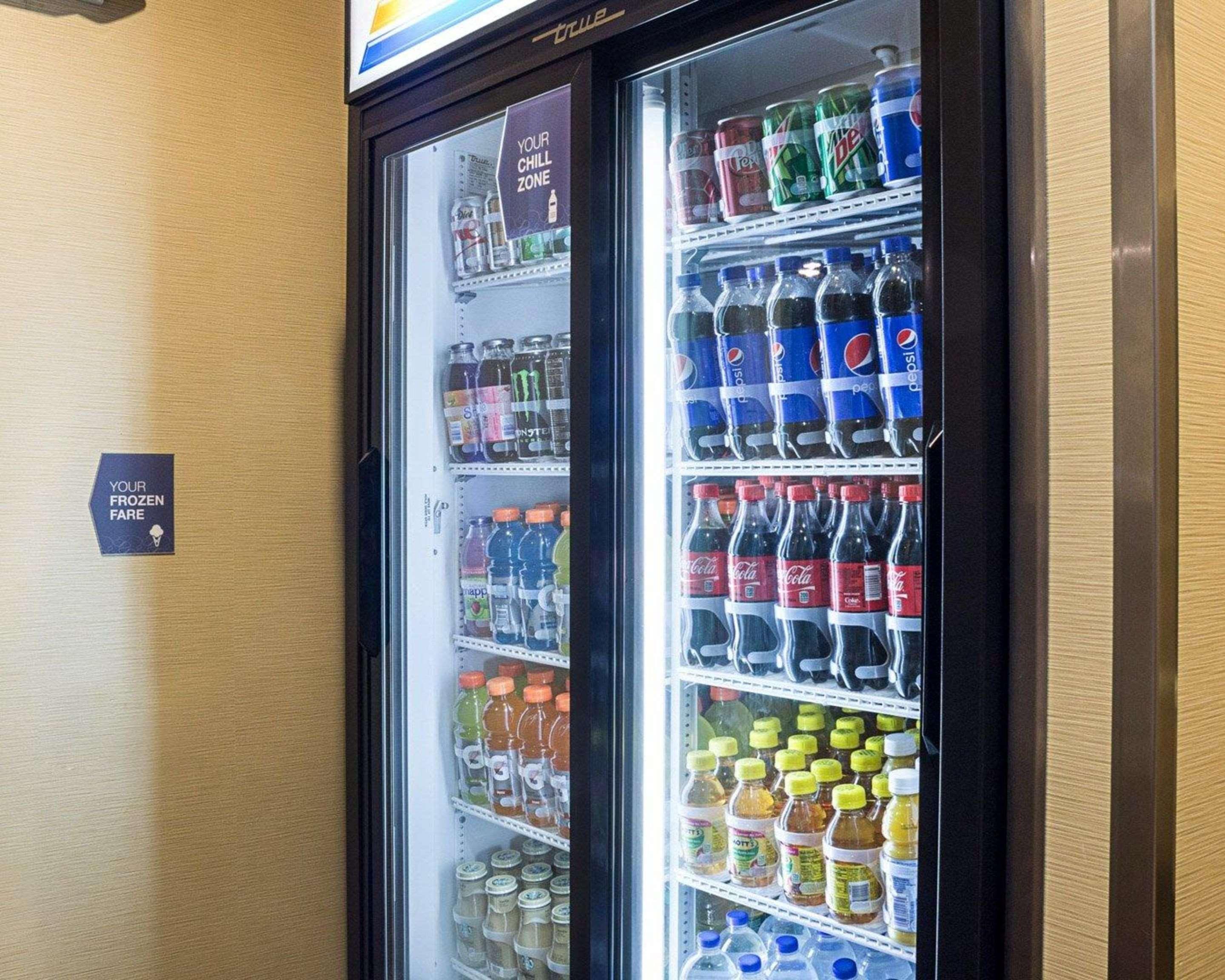 Comfort Suites Minot Esterno foto