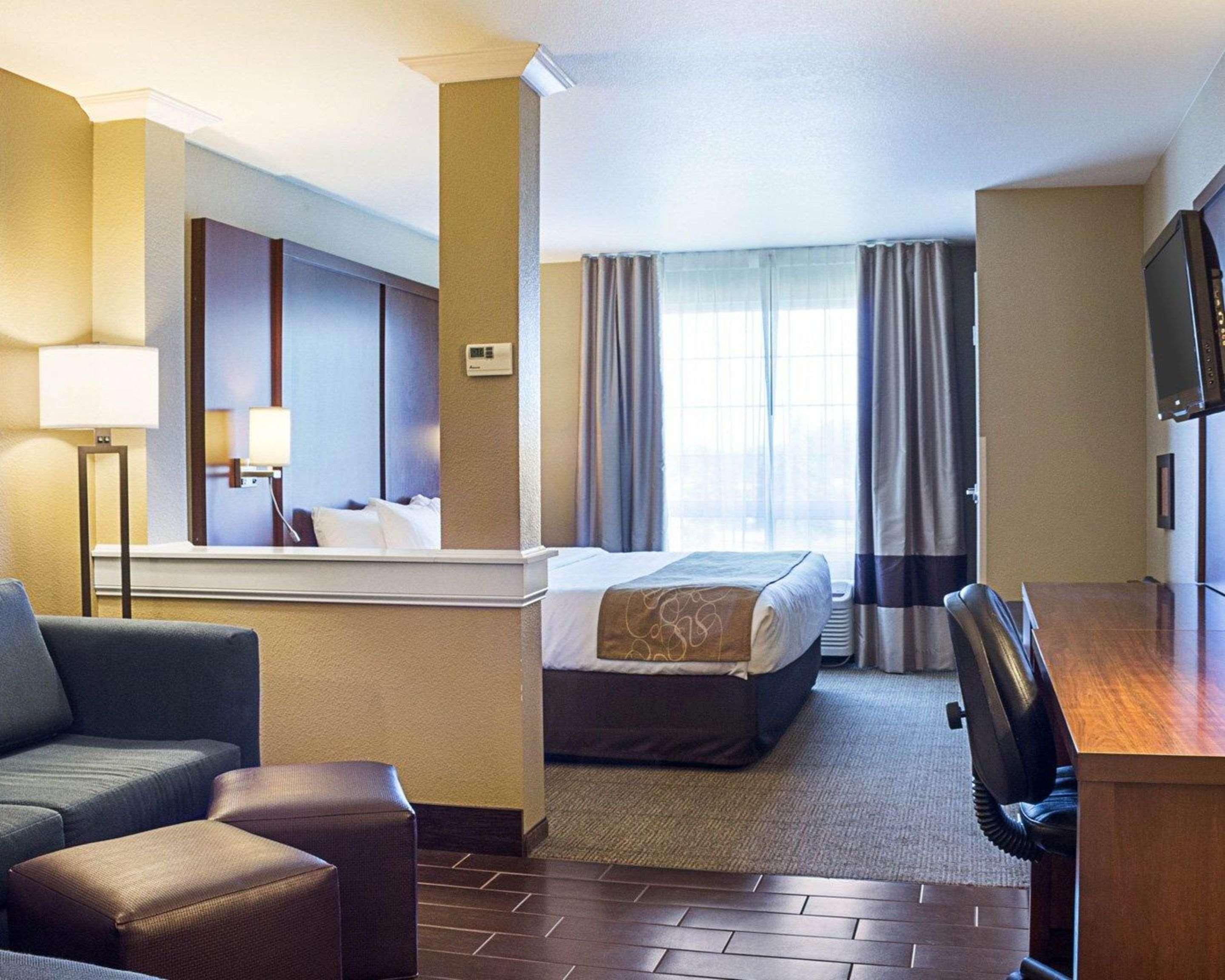 Comfort Suites Minot Esterno foto