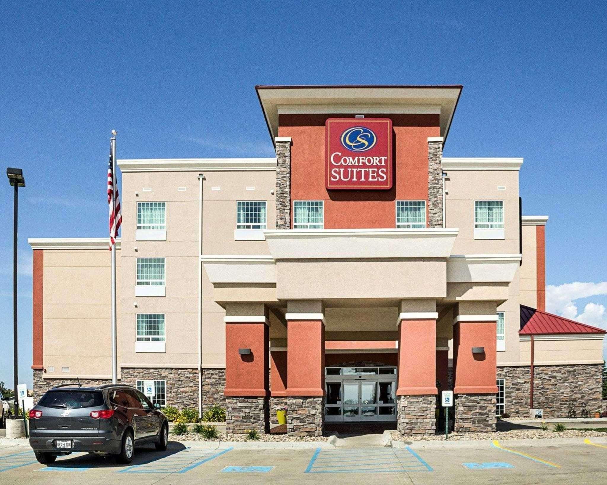 Comfort Suites Minot Esterno foto