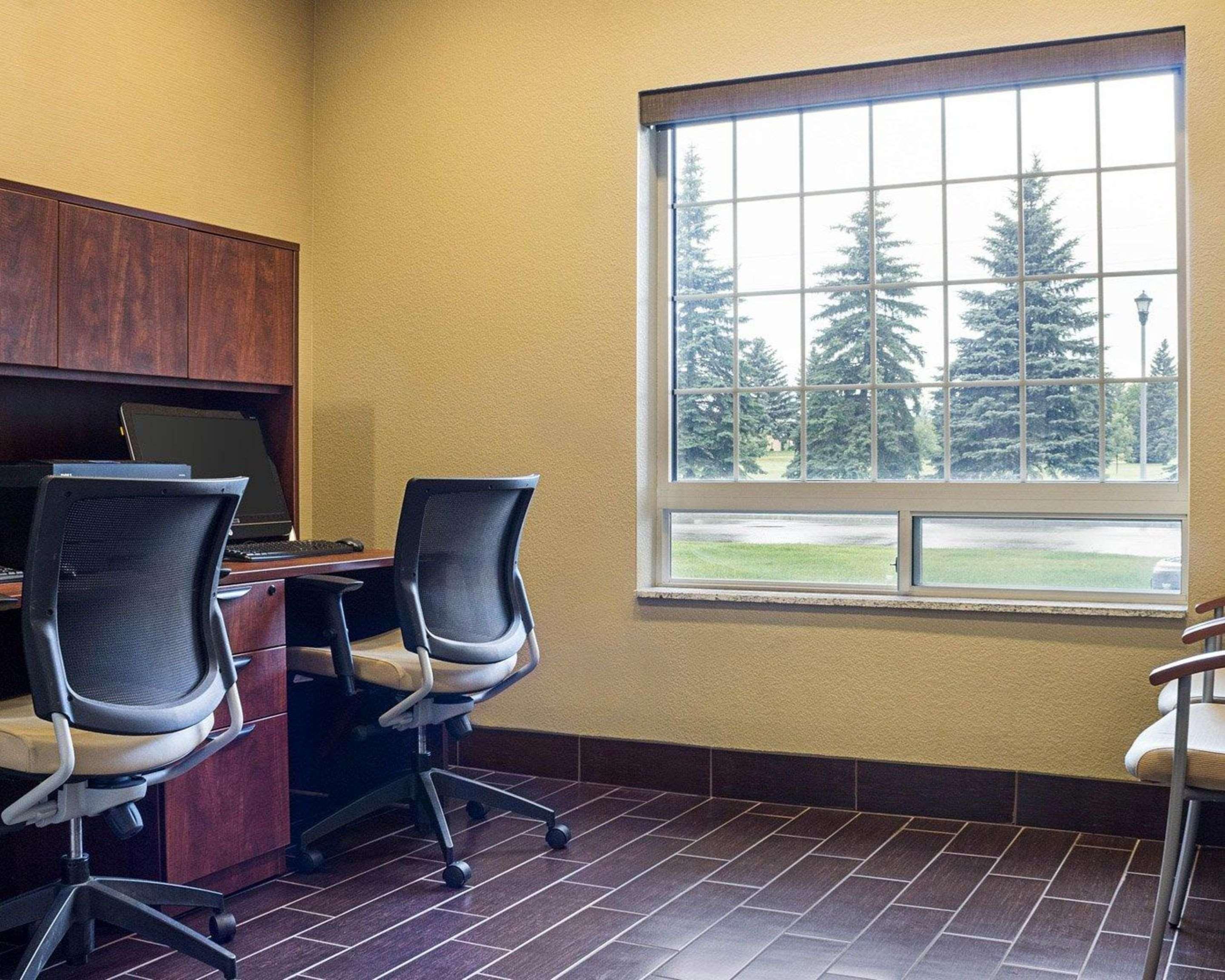 Comfort Suites Minot Esterno foto