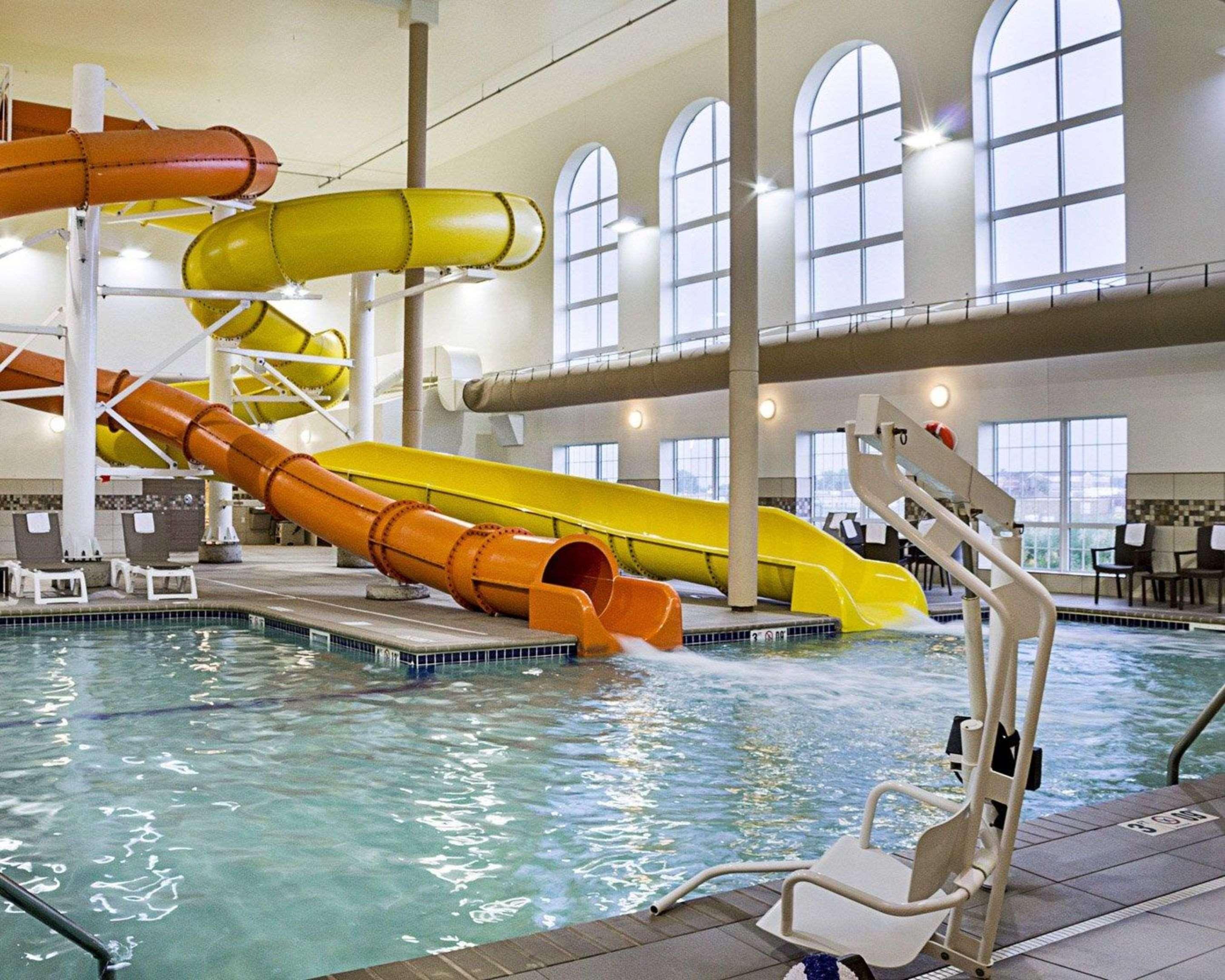 Comfort Suites Minot Esterno foto