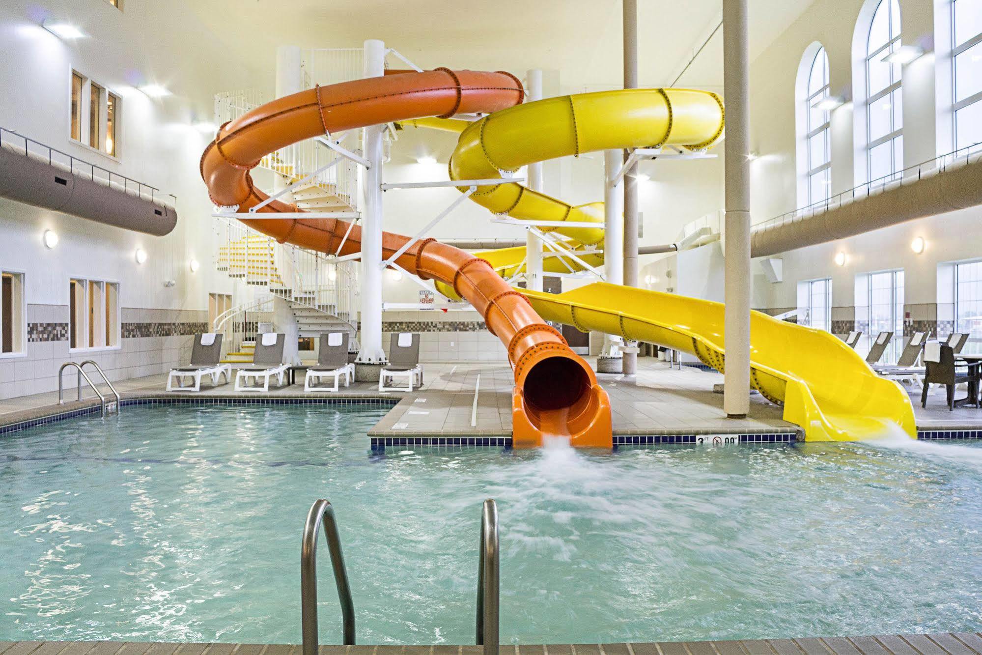 Comfort Suites Minot Esterno foto