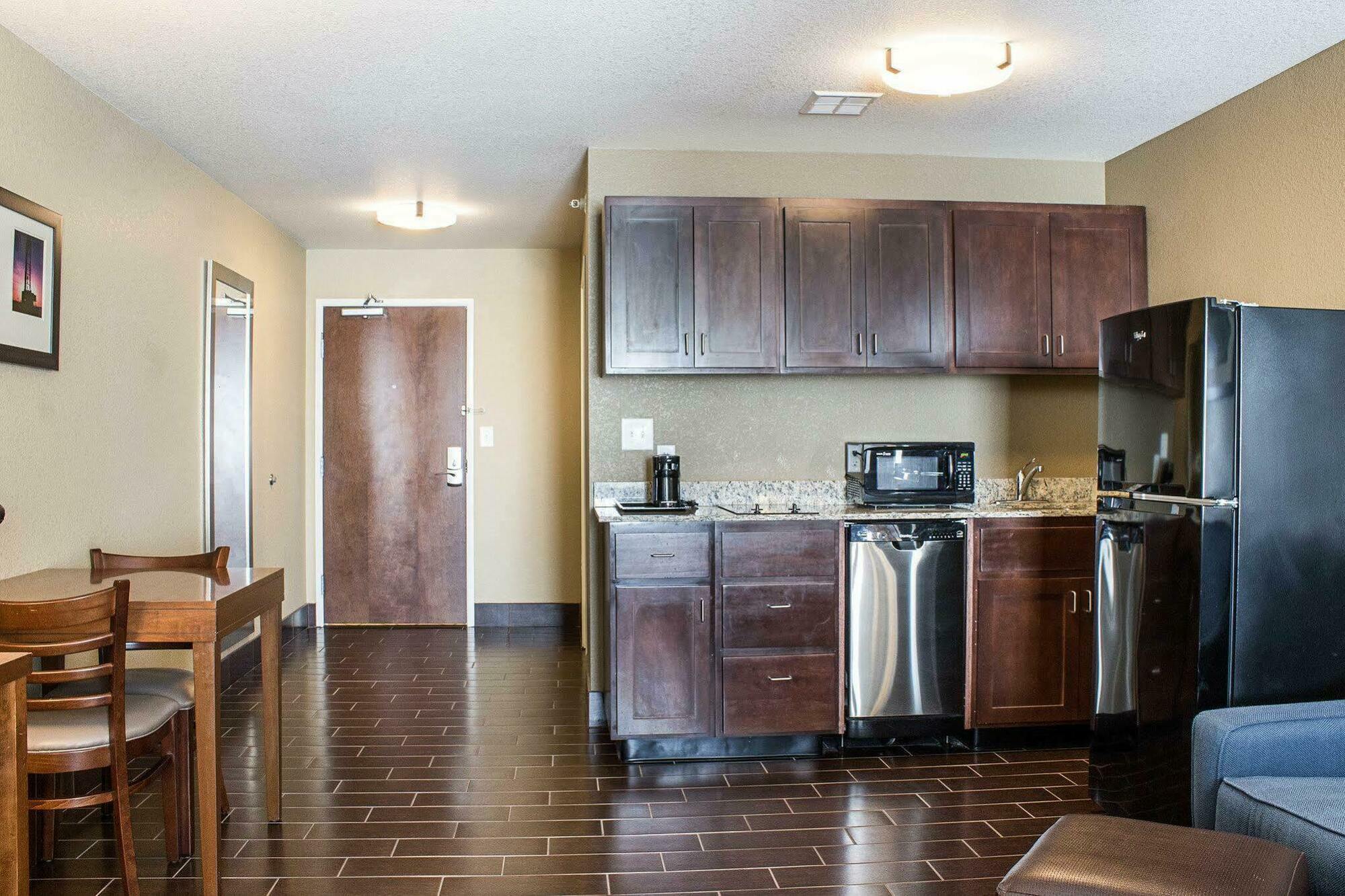 Comfort Suites Minot Esterno foto